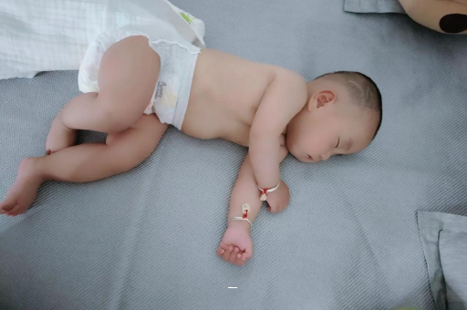 禹州宝宝总是摇头怎么回事